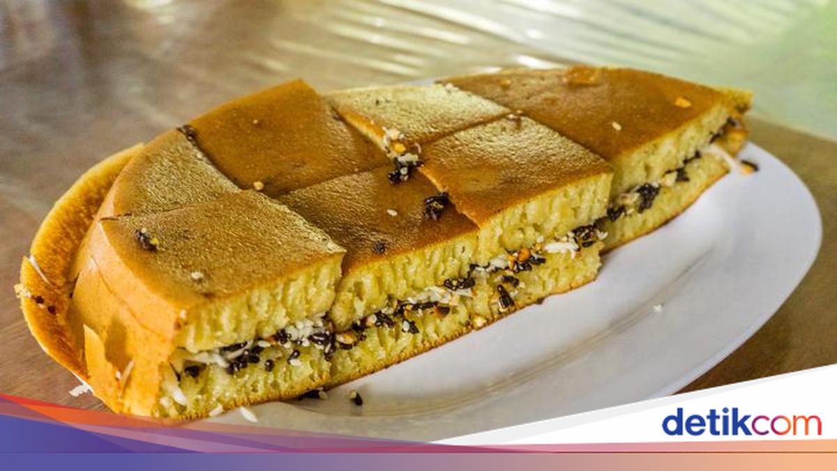 Martabak Bangka Adiraja: Rasa Manis yang Menggoda di Jantung Adipala